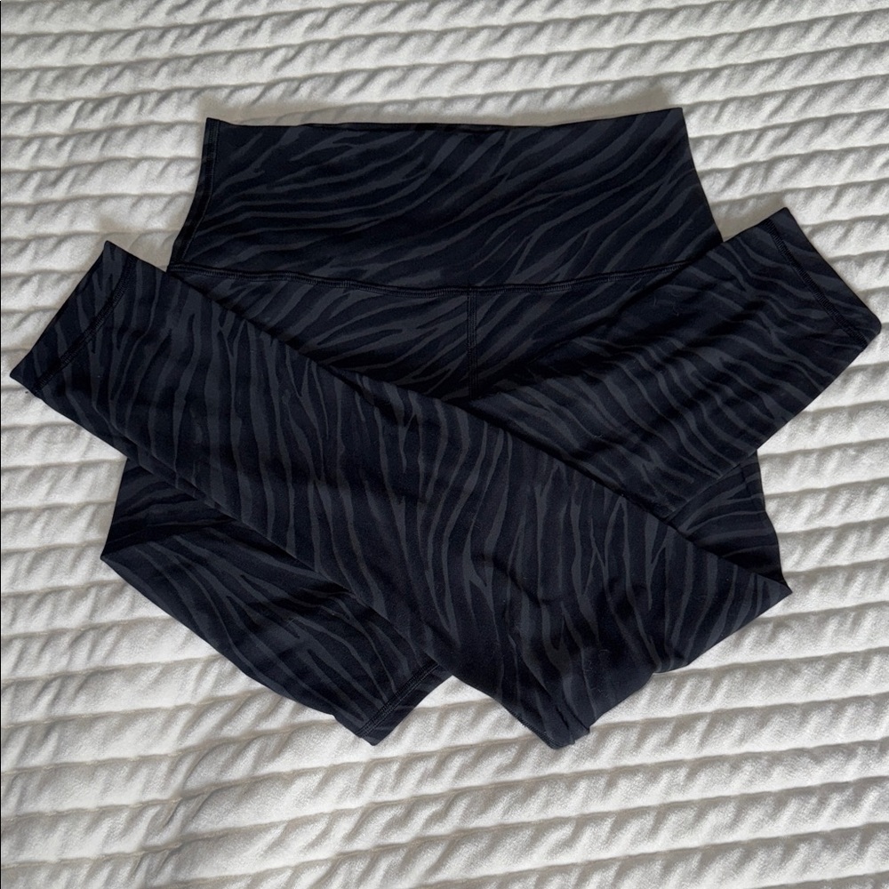 Lululemon Athletica Black Zebra Print leggings